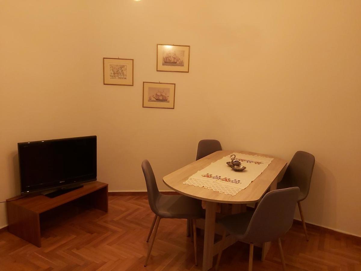 Maria'S Comfort Home Kalamata Bagian luar foto